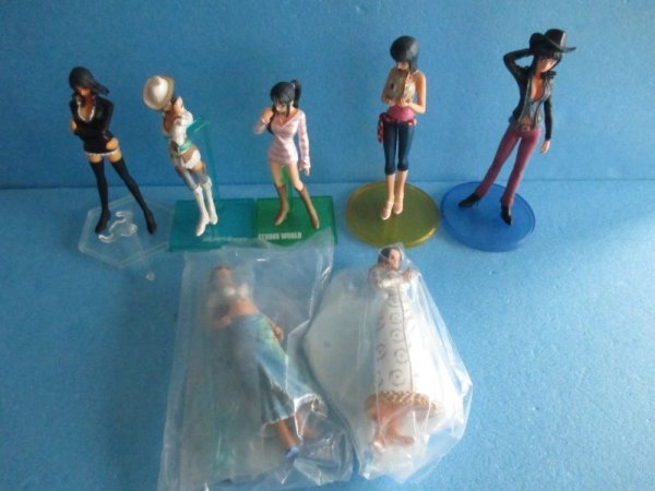 画像1: ワンピース[ニコロビンフィギュア　7種セット]One Piece [Nami figure set of 7　unopened] (1)